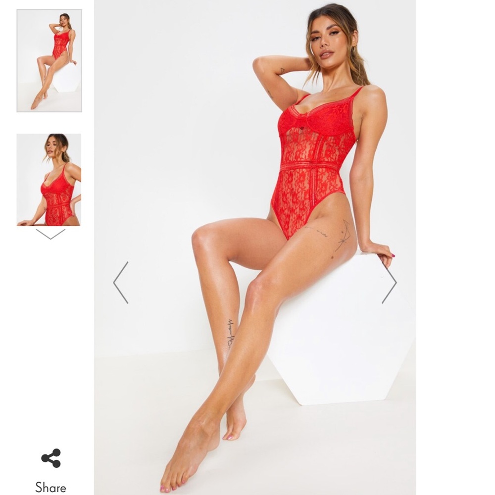 RED LACE CUPPED STRIPE LACE BODY